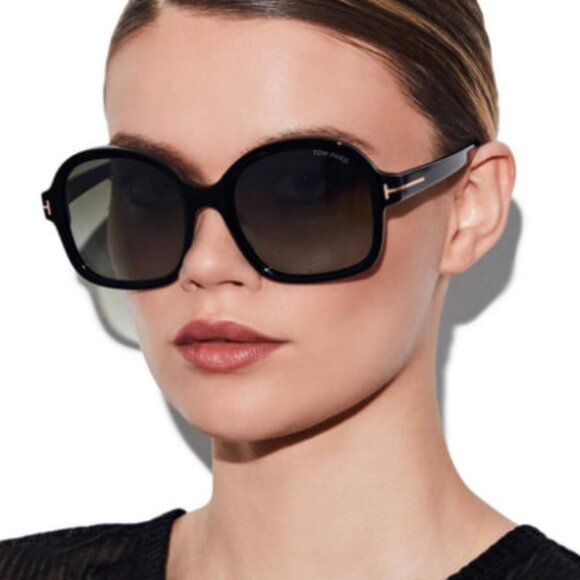 NEW FT01034/S 01B TOM FORD TF1034 01B WOMEN SHINY BLACK/SMOKE GRADIEN SUNGLASSES - Picture 3 of 4